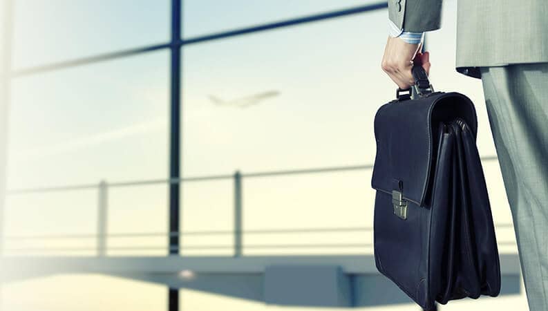 7 Tips To Manage Employees Traveling Expenses